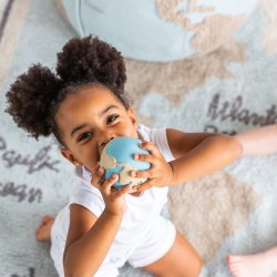 Oli &amp; Carol - Badeleg - Earthy the World Ball